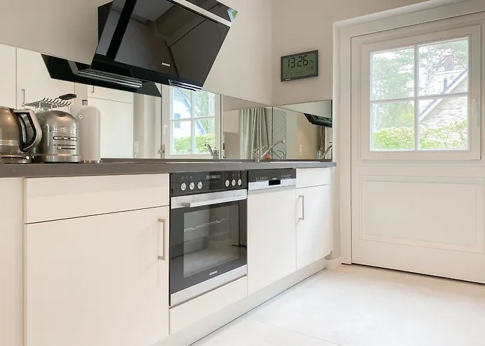 Semesterbostad Captains Huus *